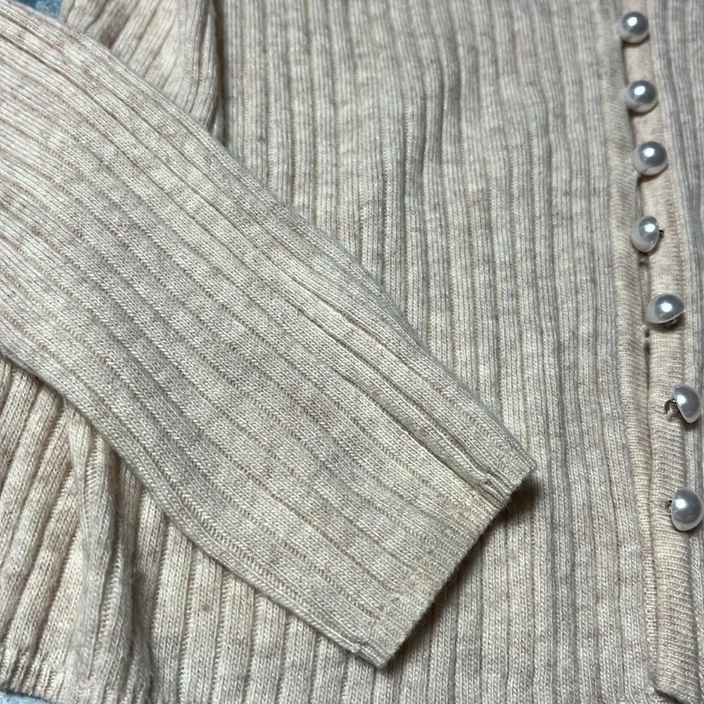 Lovers and Friends ribbed cardigan with pearl buttons - Picture 4 of 8